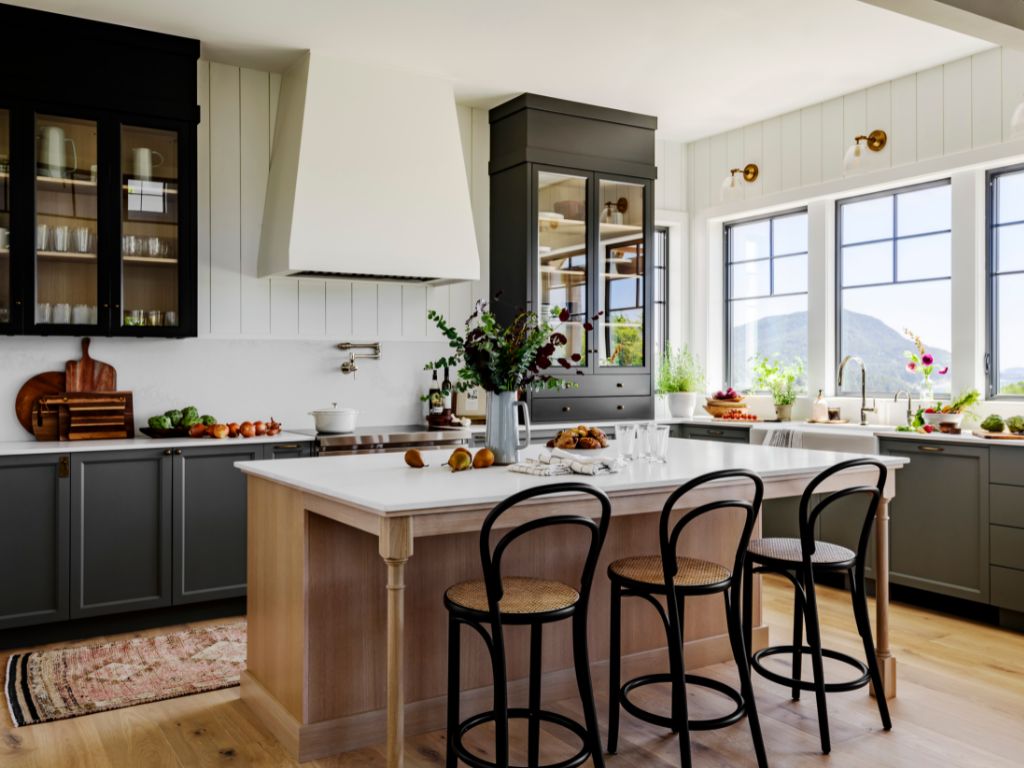 Enhance Your Home with Custom Kitchen Cabinet Ideas