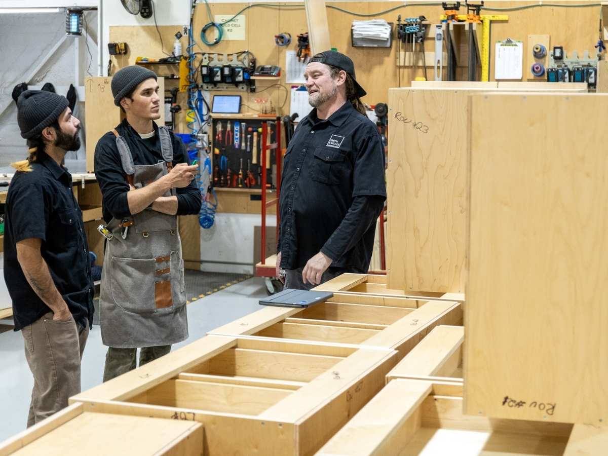 What Qualifications Should a Professional Cabinet Maker Have